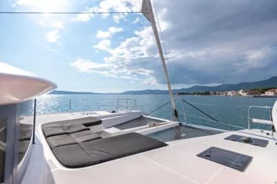 Lagoon 50 4