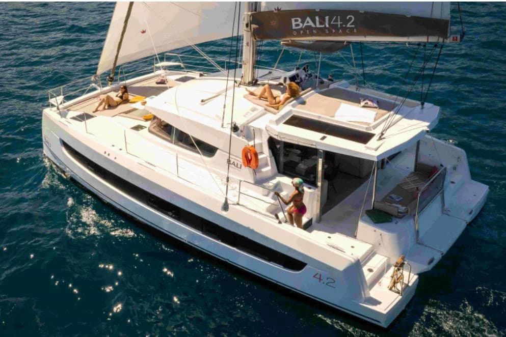 2022 Bali 4.2 | 42 ft