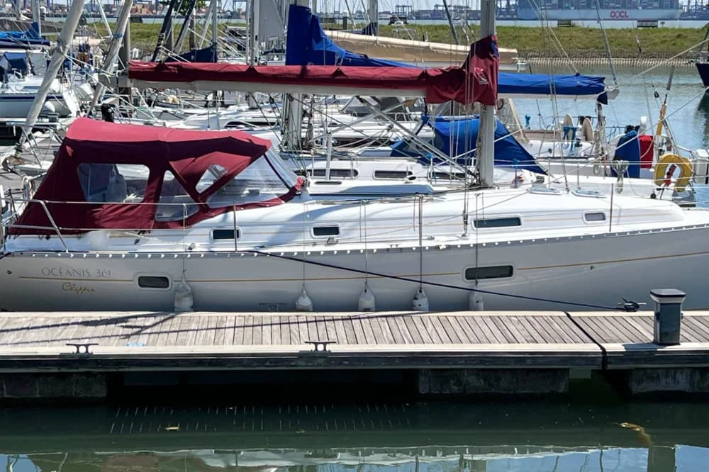 1999 Beneteau Oceanis Clipper 361 | 36 ft
