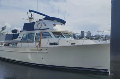 1981 Tollycraft 43 Motor Yacht | 43.3 ft 2