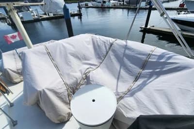 1981 Tollycraft 43 Motor Yacht | 43.3 ft 3