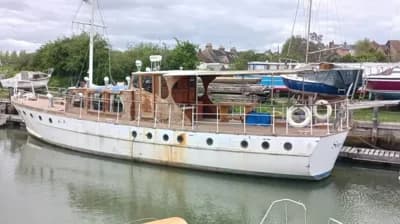 1964 James A. Silver Ormidale Boat for Sale in Kent 2