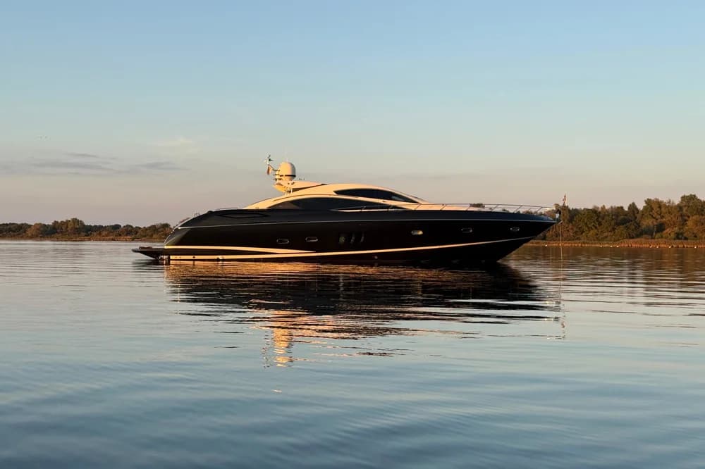 2008 Sunseeker Predator 82 | 82ft
