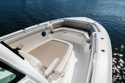 2019 Boston Whaler 330 Outrage | 33 ft 2