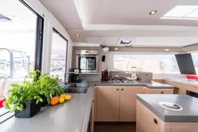 Fountaine Pajot Saona 47 5