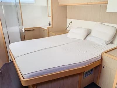 Lagoon 52 5