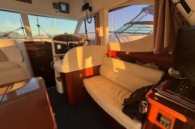 2003 Jeanneau Prestige 32 | 32.4 ft 3