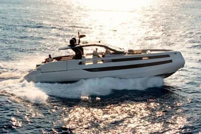 2025 Invictus TT550 | 55ft 2