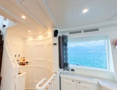 Custom Line Navetta 30 2