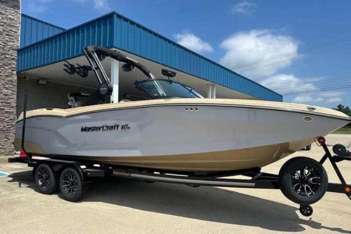 MasterCraft NXT24