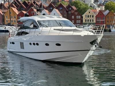 2009 Princess V65 | 66.7 ft 2