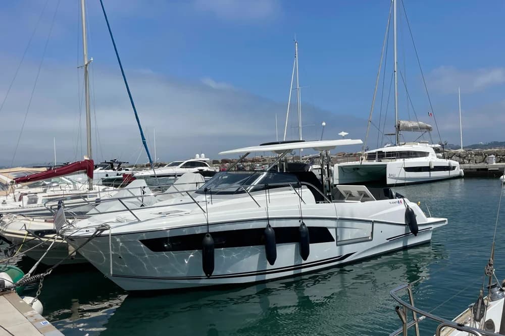 Jeanneau Cap Camarat 10.5 WA Serie 2