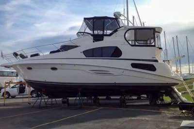 Silverton 40 Aft Cabin 2
