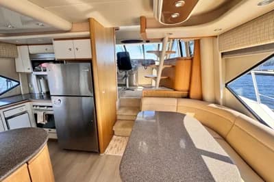 2000 Bayliner 5788 Pilot House Motoryacht | 57 ft 3