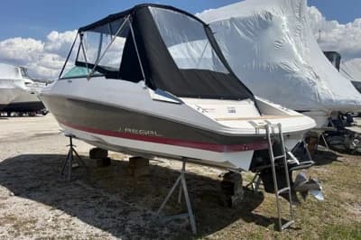 Regal 2250 Cuddy 2