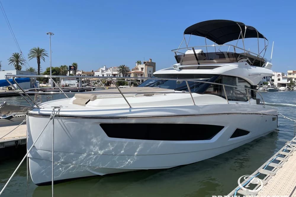 Parker Poland 110 Monaco Flybridge