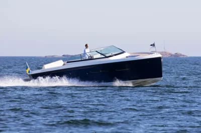 Delta Powerboats 33 Open 2