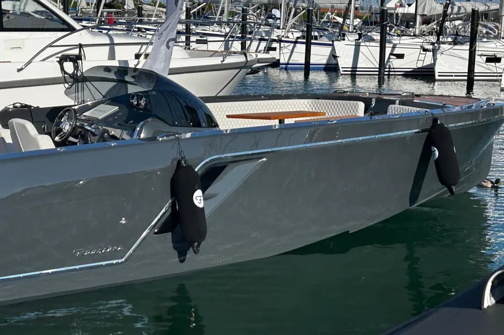 Frauscher 1017 GT Air - VORFÜHRBOOT wie neu, wenig Stunden