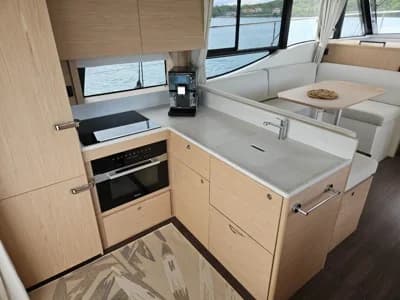 Beneteau Swift Trawler 48 2