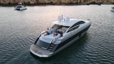 Pershing 64 2