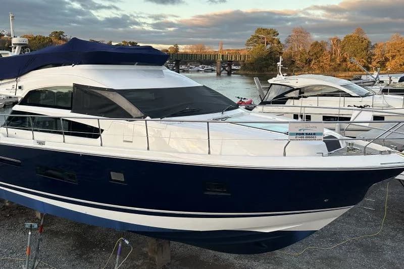 Fairline Squadron 42
