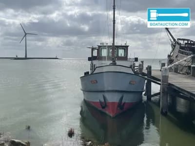 Tugboat 2200 2