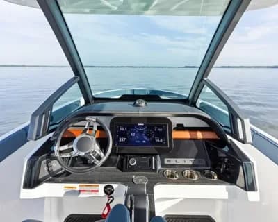 2026 Monterey Elite 25 Boat for Sale in Littlehampton 3