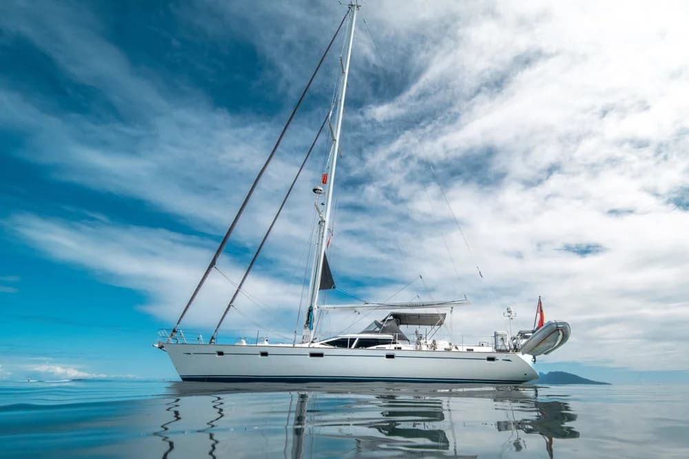 2004 Oyster 56 | 57.4 ft