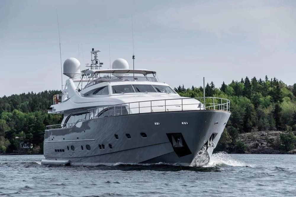 Ferretti Yachts 112 Custom Line
