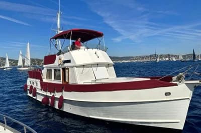 Grand Banks 42 Motoryacht 2