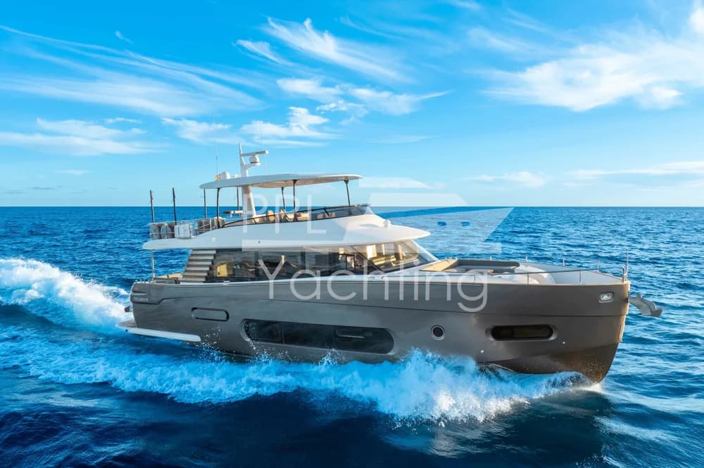 Azimut Magellano 66