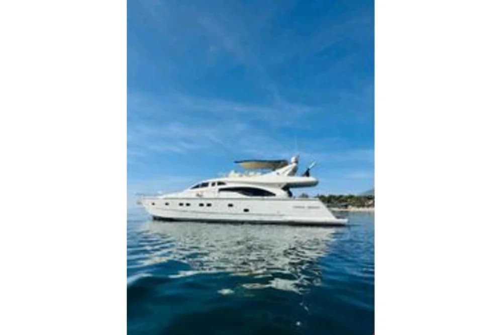 Ferretti Yachts 680