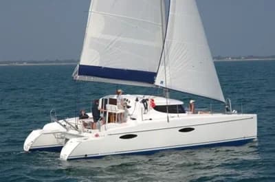 36' 2007 FOUNTAINE PAJOT MAHE 3