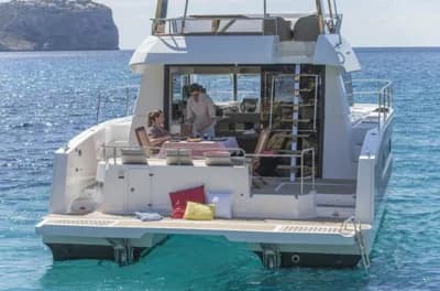 Fountaine Pajot Motor Yacht 37 2
