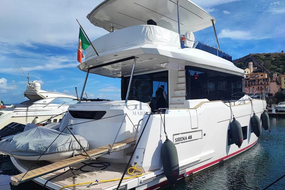 Sirena 48