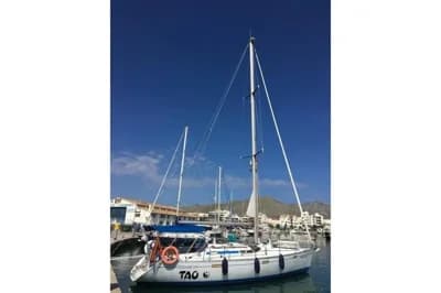 Beneteau Oceanis 390 2