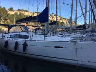 Beneteau Oceanis 40 2