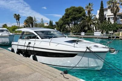 Sealine S335 2