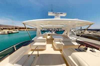 Ferretti Yachts 800 2