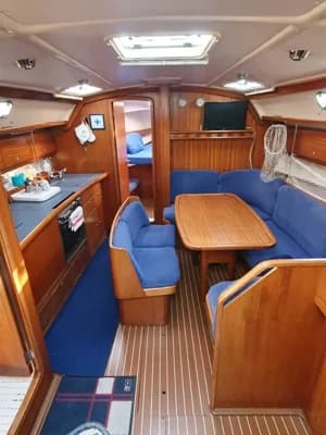 Bavaria Cruiser 40 3