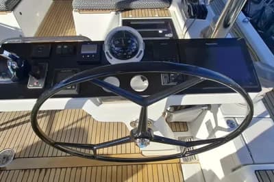 Jeanneau 64 2