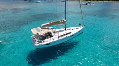 Beneteau Oceanis 41.1 3