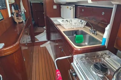 Beneteau Oceanis 40 CC 2