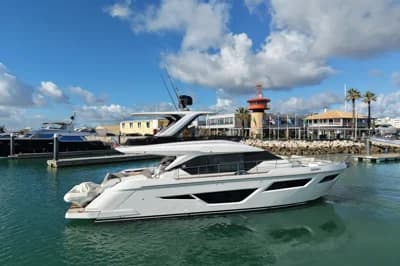 Ferretti Yachts 580 2