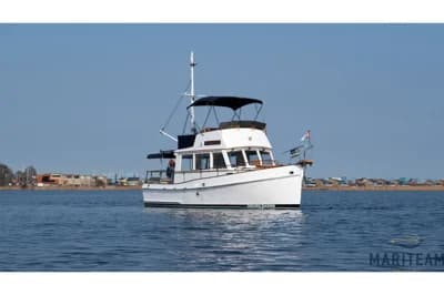 Grand Banks 32 Sedan 2