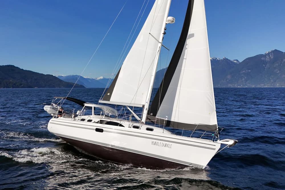 Catalina 385
