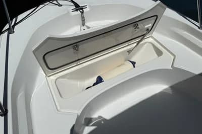 Boston Whaler 170 Montauk 3