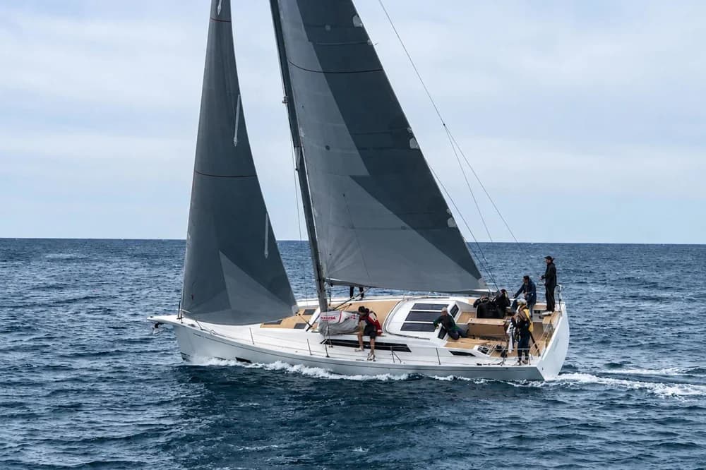 Grand Soleil 42 LC