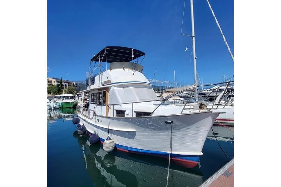 Island Gypsy Eurosedan 32