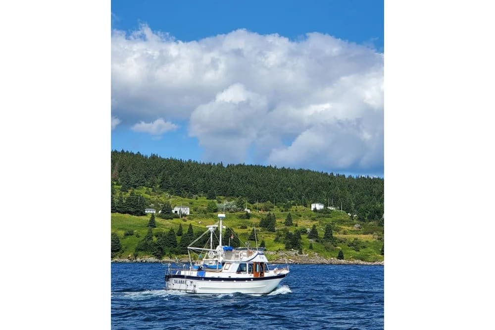 DeFever 40 Passage Maker Trawler Yacht